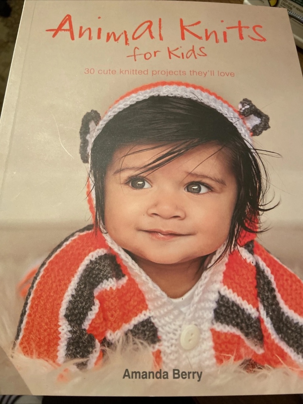 Animal Knits for Kids by Amanda Berry 30 Knitting Craft Projects Book with Love.